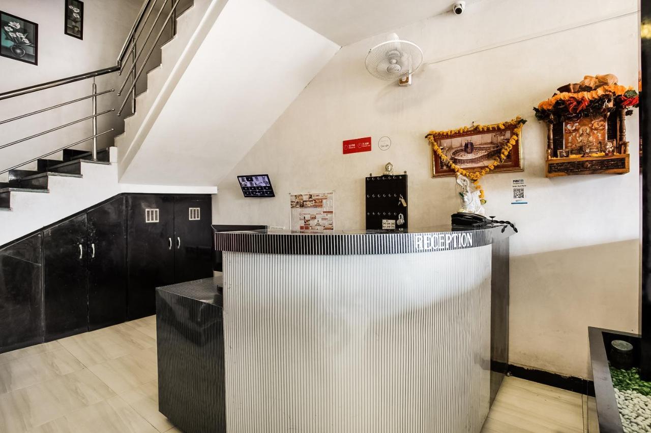 Oyo 39381 Kalajanki Otel Ujjain Dış mekan fotoğraf