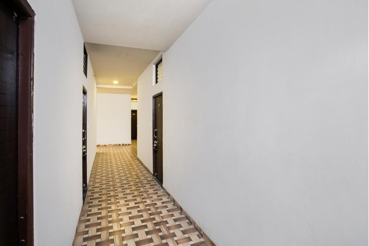 Oyo 39381 Kalajanki Otel Ujjain Dış mekan fotoğraf