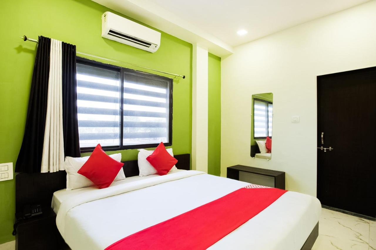 Oyo 39381 Kalajanki Otel Ujjain Dış mekan fotoğraf
