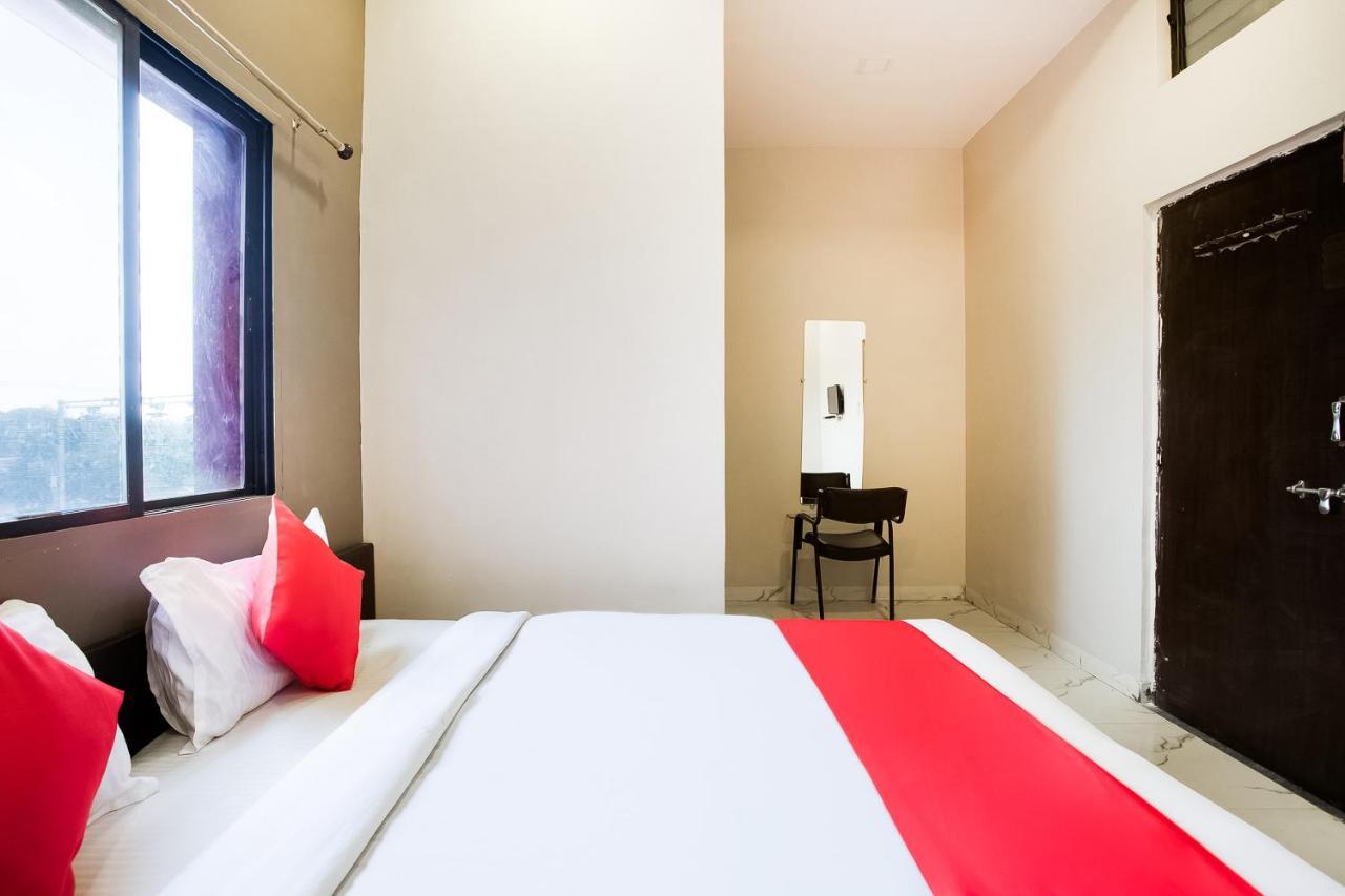 Oyo 39381 Kalajanki Otel Ujjain Dış mekan fotoğraf